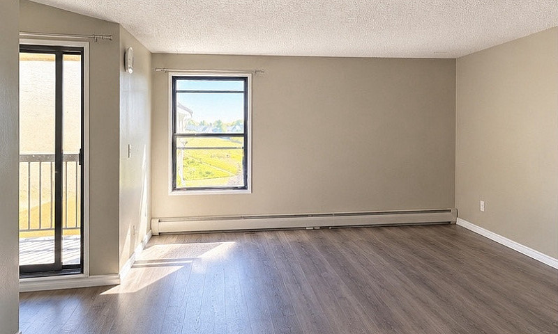 Mainstreet Apartment...
