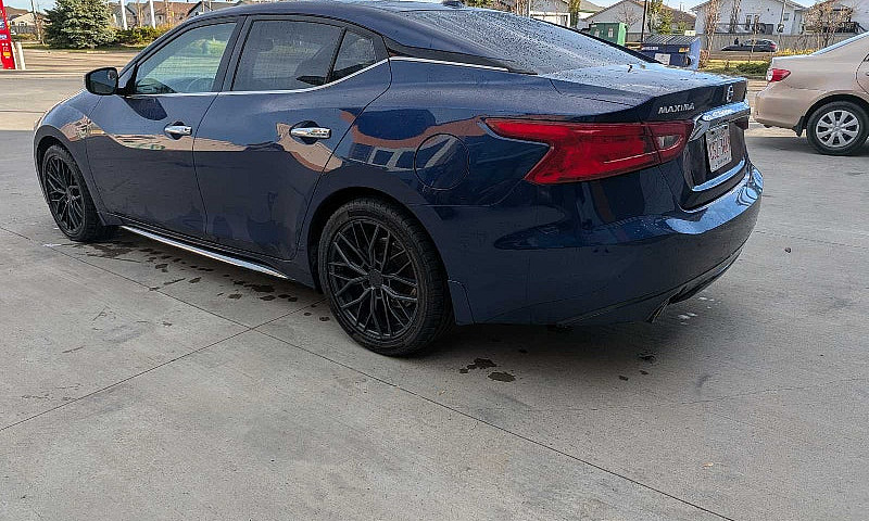 Nissan Maxima Sr...