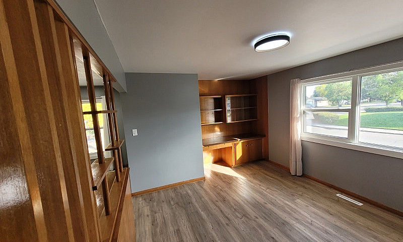 Spacious 3-Bedroom U...