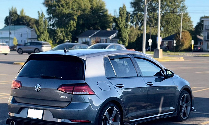  Volkswagen Golf Gti...