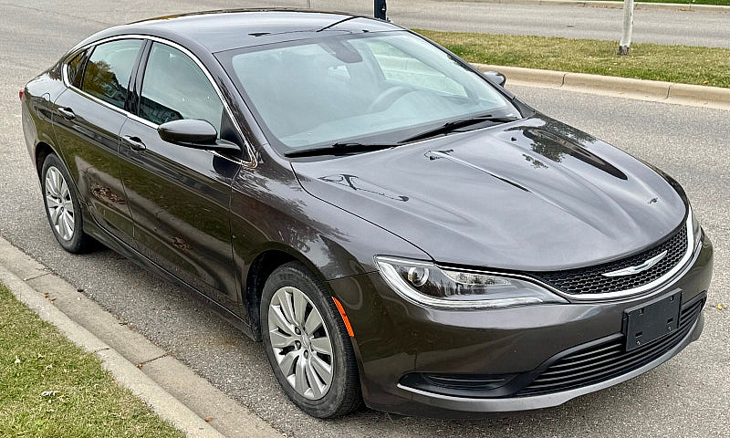 2015 Chrysler 200 Lx...