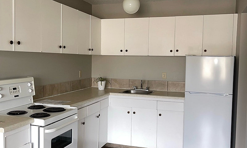 For Rent 1 Bd Apartm...