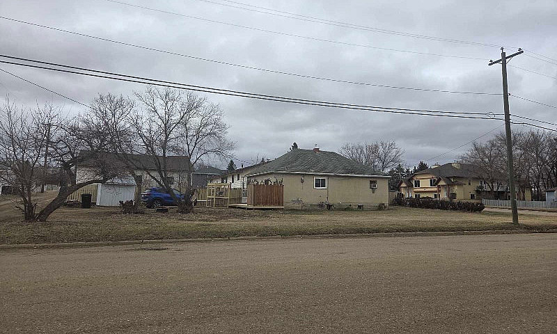 House For Sale In Co...