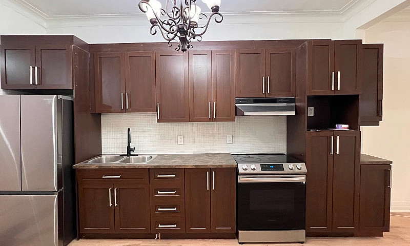 Wow, Renovated  5 1/...