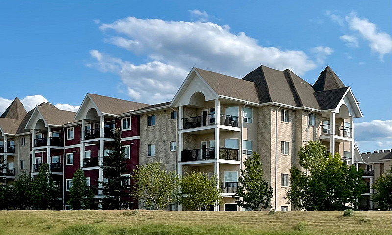 Lakewood Condo...