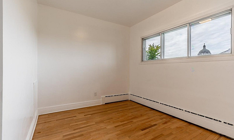 $629,900 - Bungalow ...
