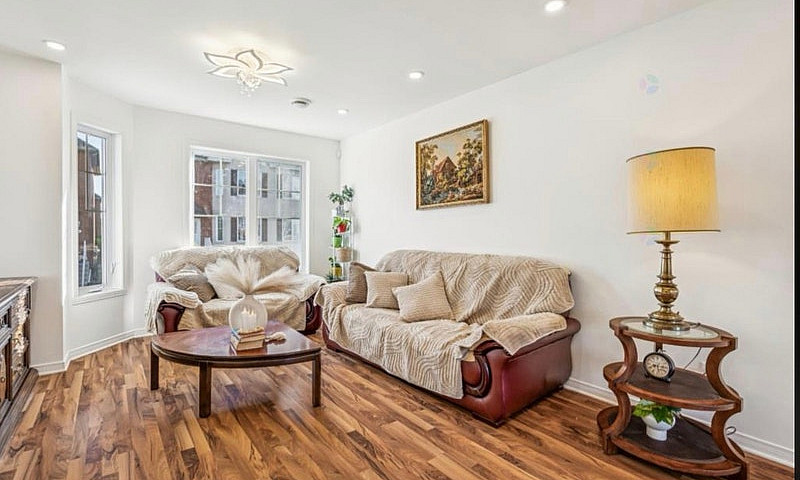 Beutiful 2 Story 3 B...