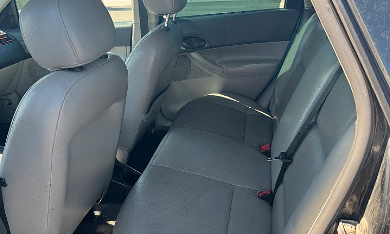 2007 Ford Focus ...