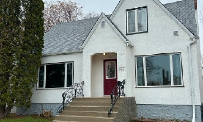 **4 Bed 2 Bath Home ...