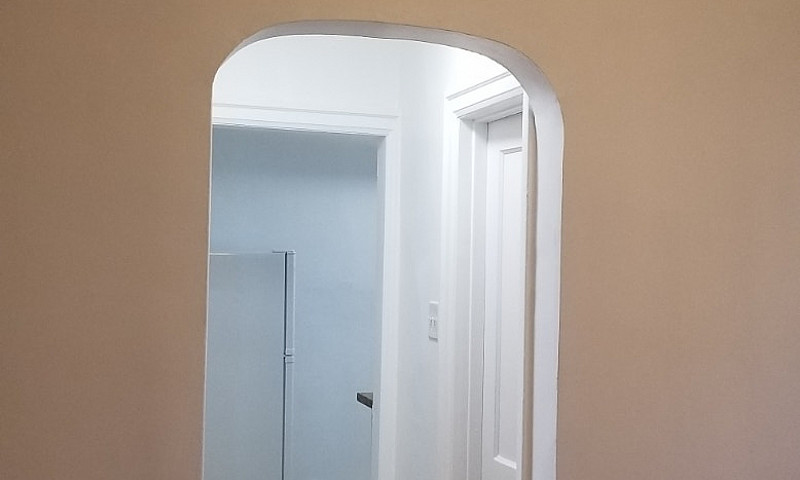 Large & Renovated Su...