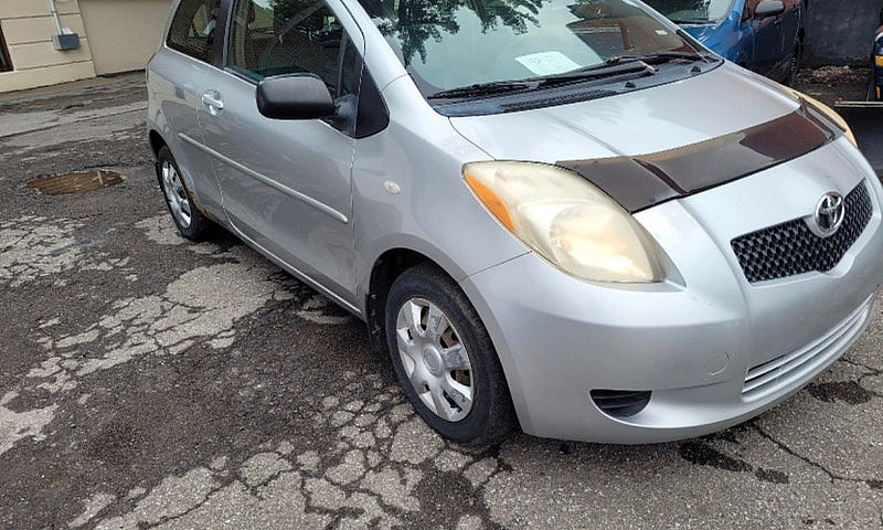 Toyota Yaris 2006...