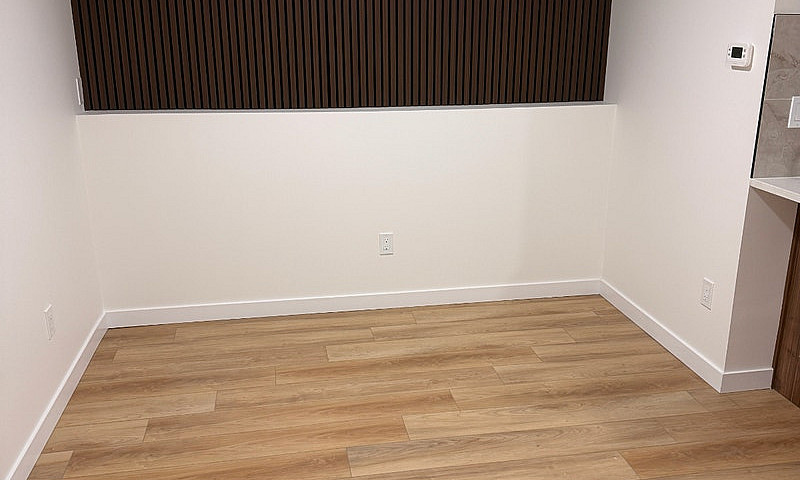 Brand New 1 Bed Base...