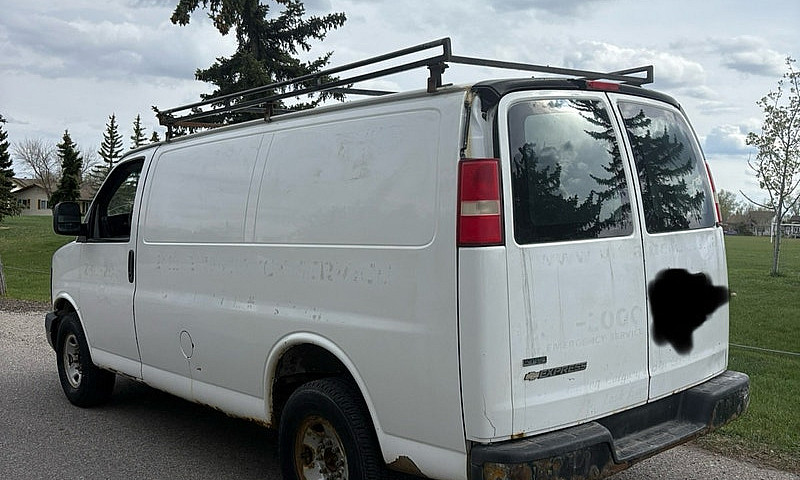 2011 Chev Express 25...