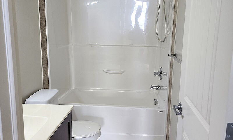 2 Bed 2 Bath For Ren...
