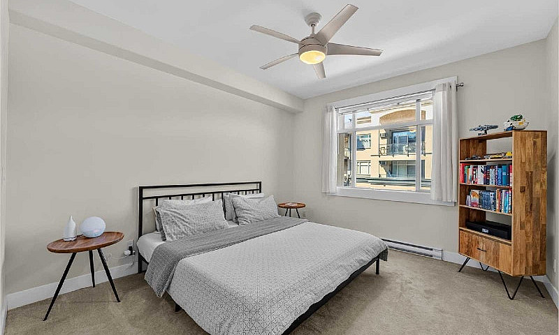 2 Bed 2 Bath Apartme...