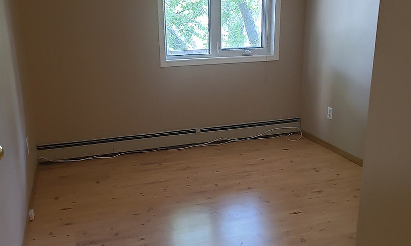 2Br Condo Near U Of ...