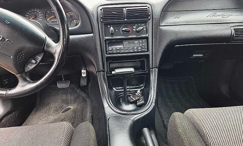 1994 Ford Mustang Gt...