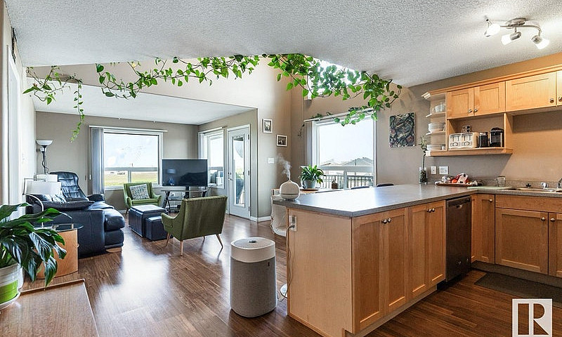 2 Bedroom 2 Bathroom...