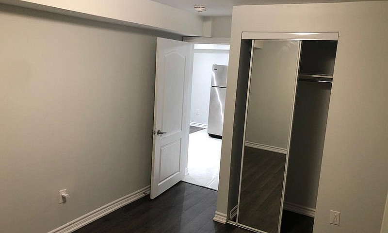 2 Bedroom Basement F...