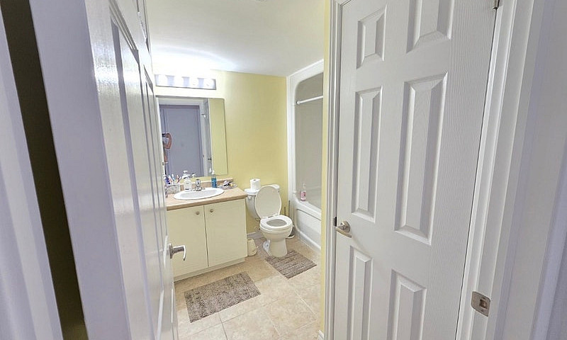 3 Bed 2 Bath Condo S...