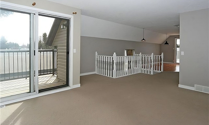 Glendale 3 Bdrm Two-...