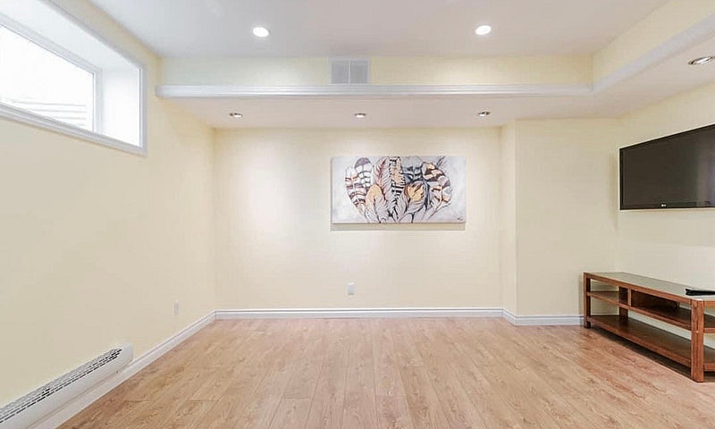 2 Bedroom Basement S...