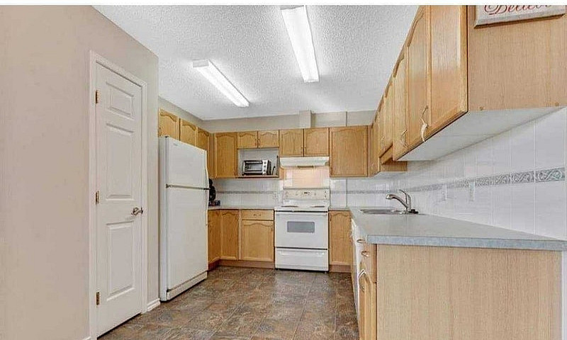 Main Floor Rental...