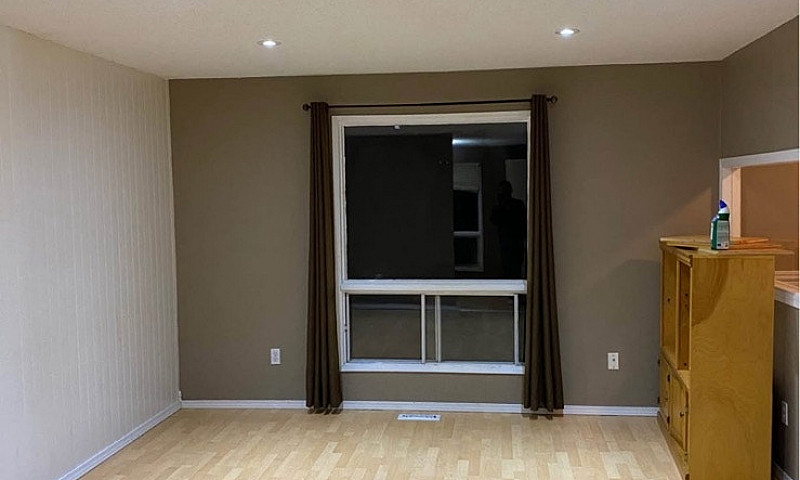 Main Floor Unit 2 Be...