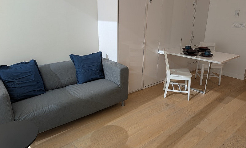Furnished Surrey Cen...