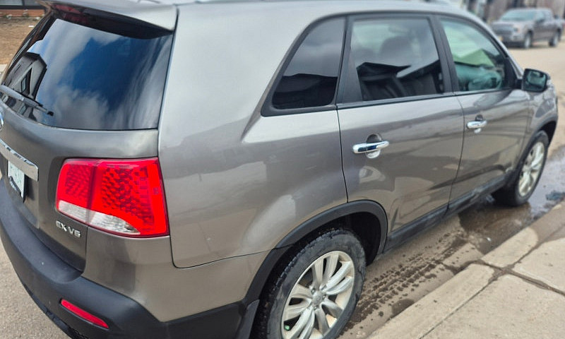 Kia Sorento...