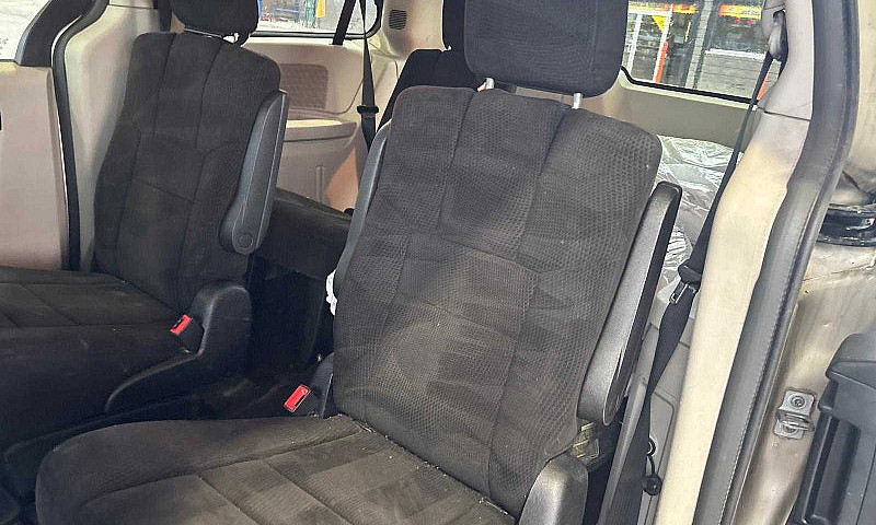 2013 Dodge Caravan...