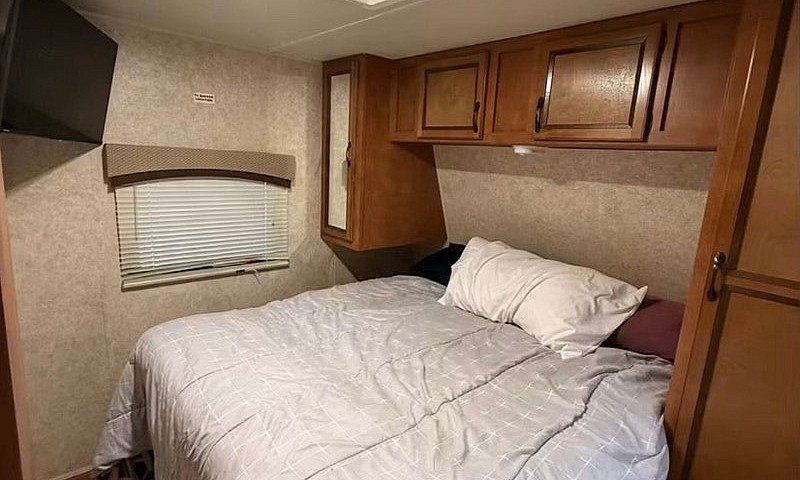Turnkey Owned Lake L...