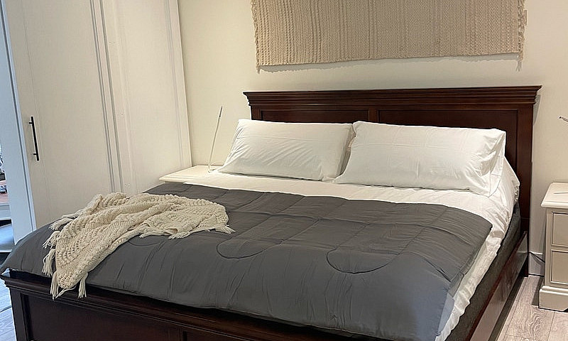 1 Bedroom For Rent...