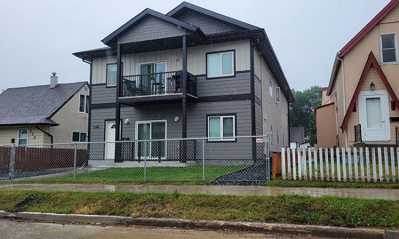 2-Bdrm 248 Bertrand ...
