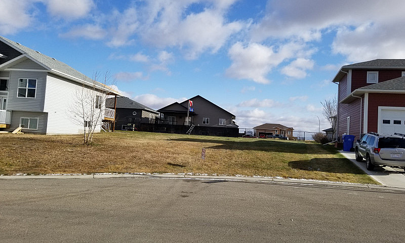 Residential Lot/Land...