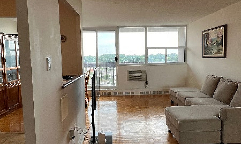 2 Bedroom +Den Condo...