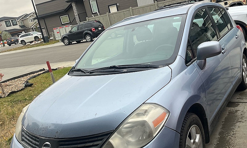 2009 Nissan Versa ...