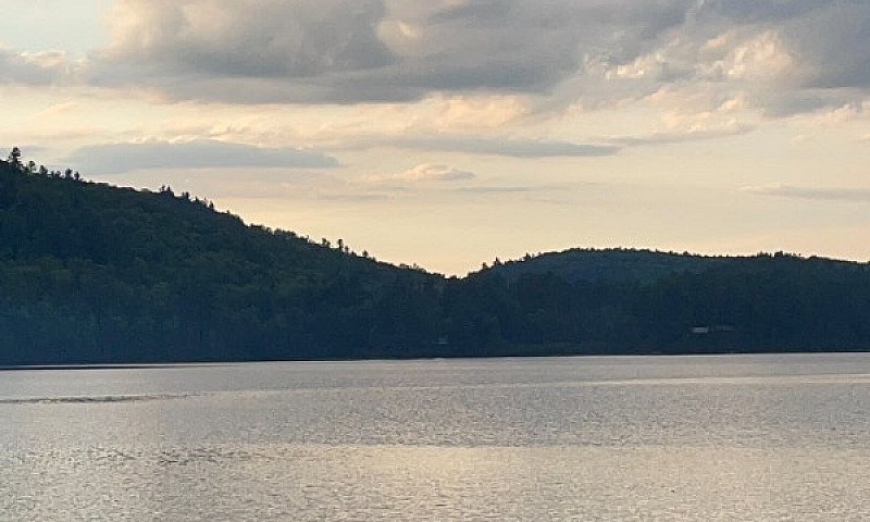 Cottage Off Grid, Fu...