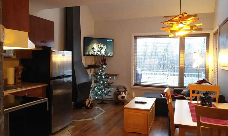 Condo À Louer À Beau...