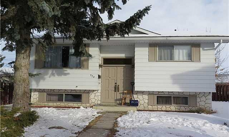 Mainfloor 2 Bdrm Sui...