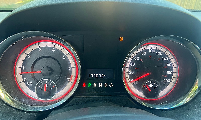2011 Grand Caravan 1...