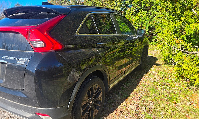 2019 Mitsubishi Ecli...