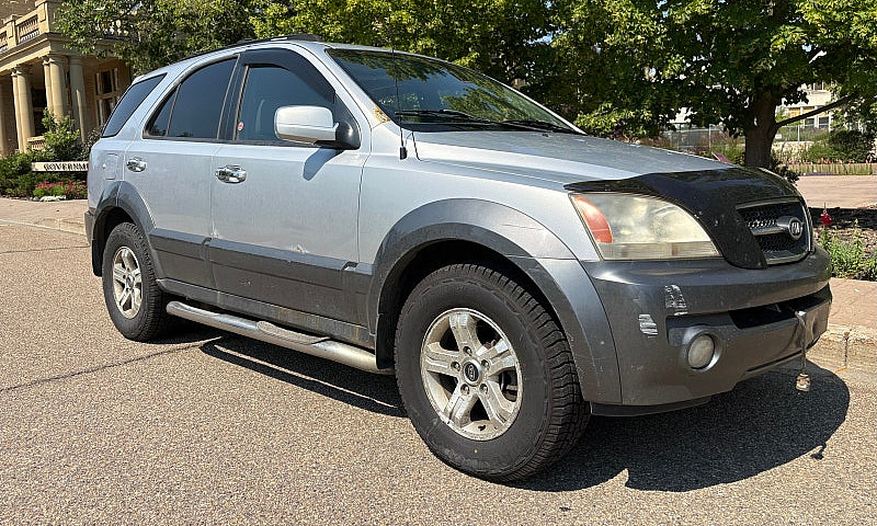 2005 Kia Sorento 4X4...
