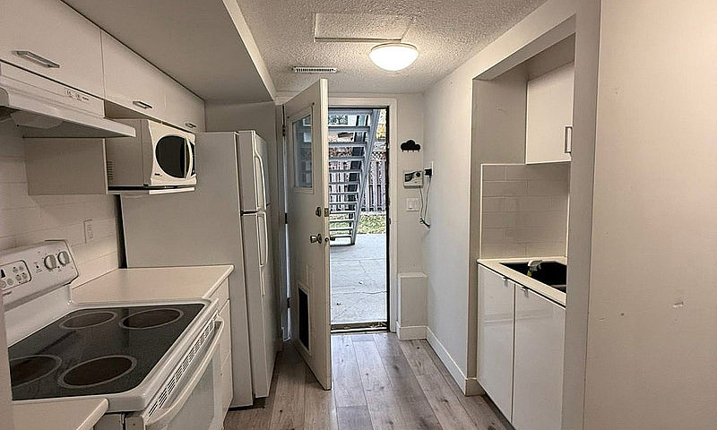 2 Bedroom Ground Fl...