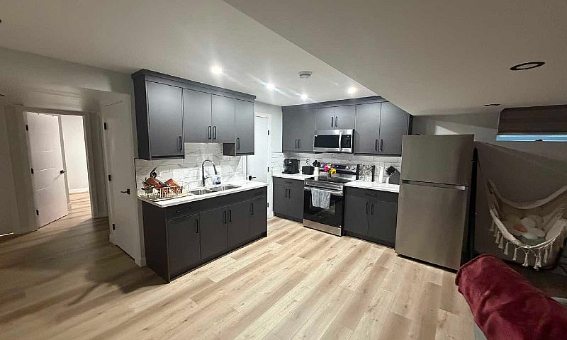 2 Bedroom Basement F...