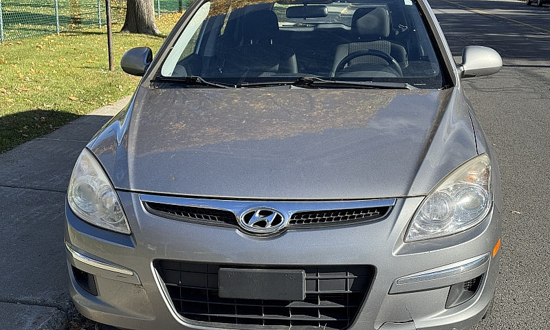 Hyundai Elantra Tour...