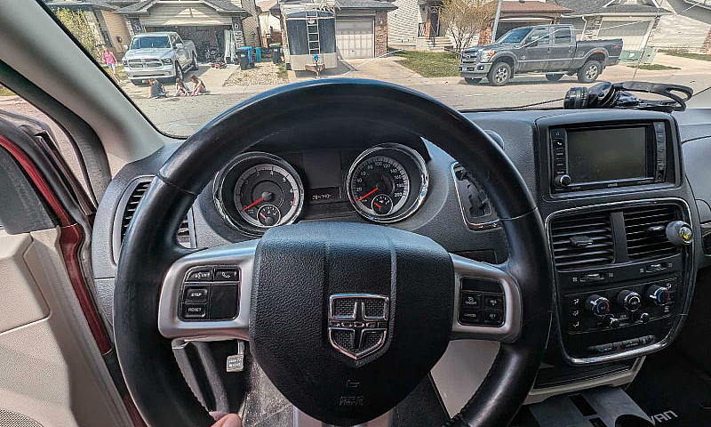 2015 Dodge Grand Car...