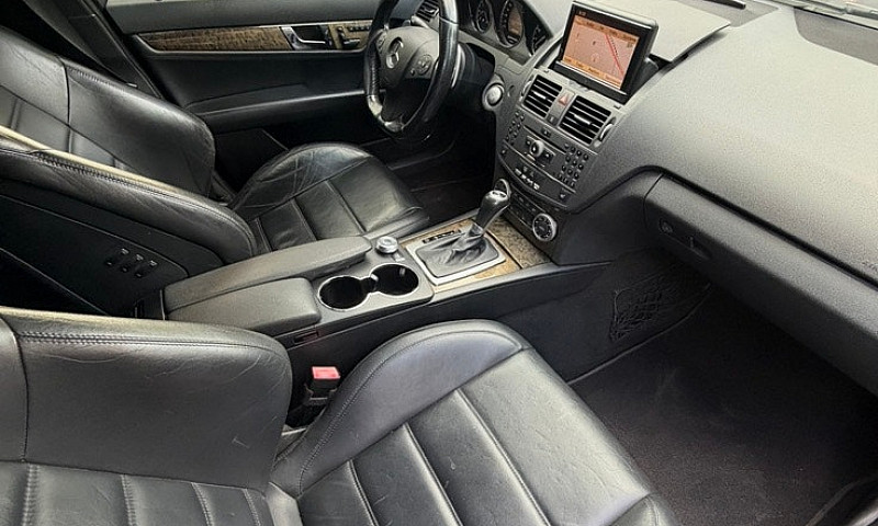 2010 Mercedes-Benz C...