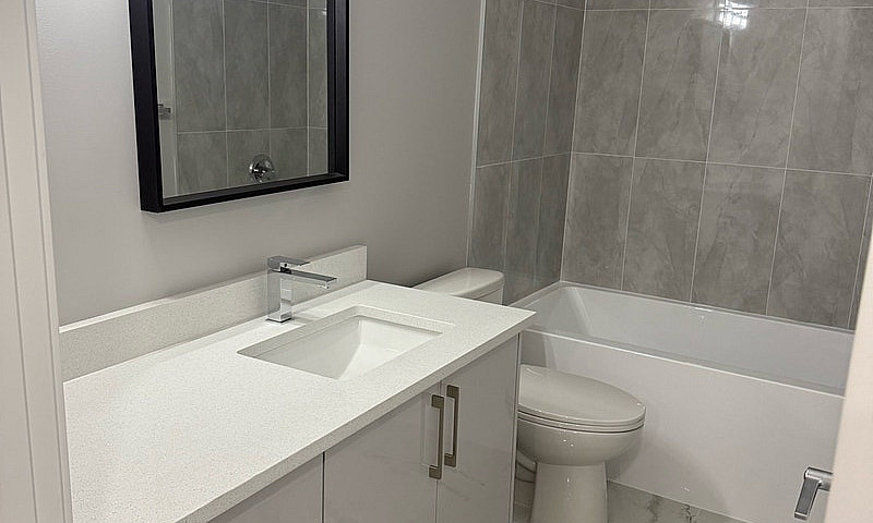 2 Bedrooms 2 Bathroo...