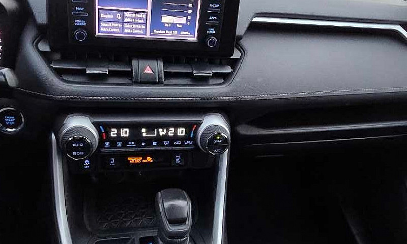 Toyota Rav 4...